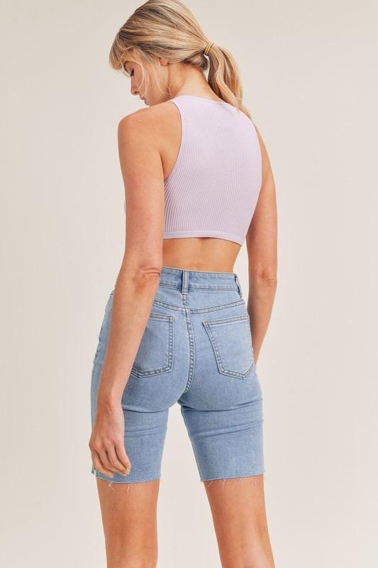 narrow shoulder crop top